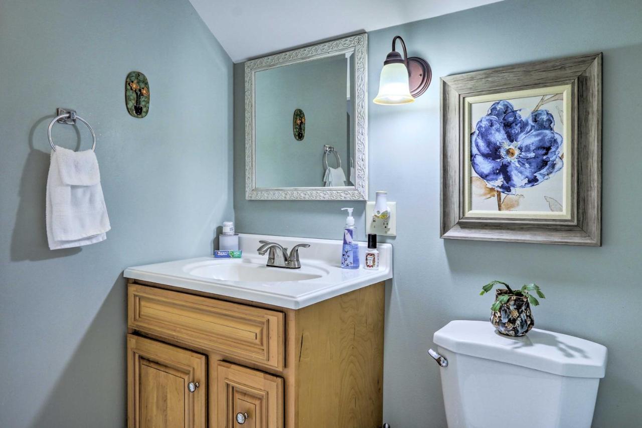 Remodeled Farmhouse In Waterford Near 2 Beaches! Luaran gambar